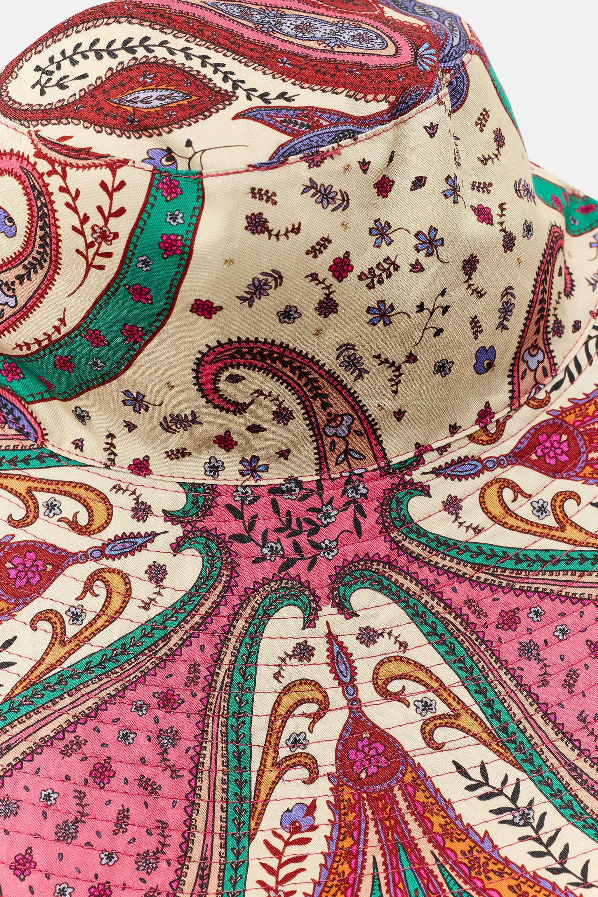 CHAPEAU MAXI BORD IMPRIMÉ PAISLEY