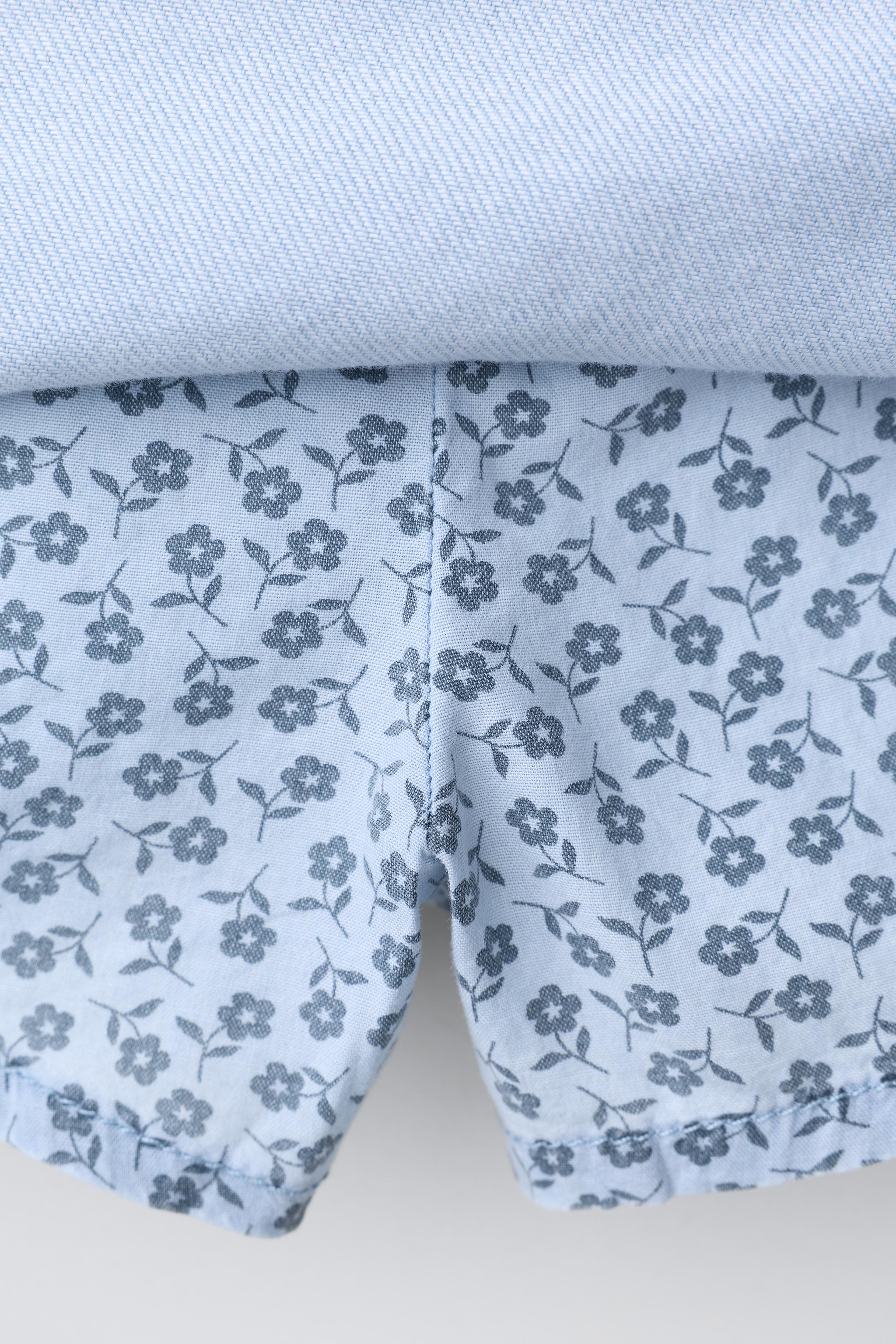 JUPE-SHORT EN JEAN FLEURIE