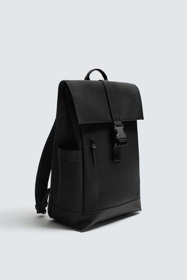 SAC À DOS EFFET GOMMÉ AVEC RABAT - Noir de Zara - Image 3