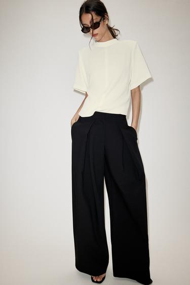 PANTALÓN TIRO ALTO PINZAS - Negro de Zara - Imagen 0