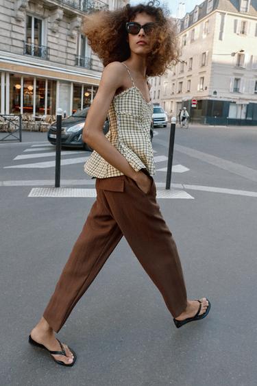 Zara PANTALONE SA ELASTIČNIM STRUKOM – Smeđa – Slika 0