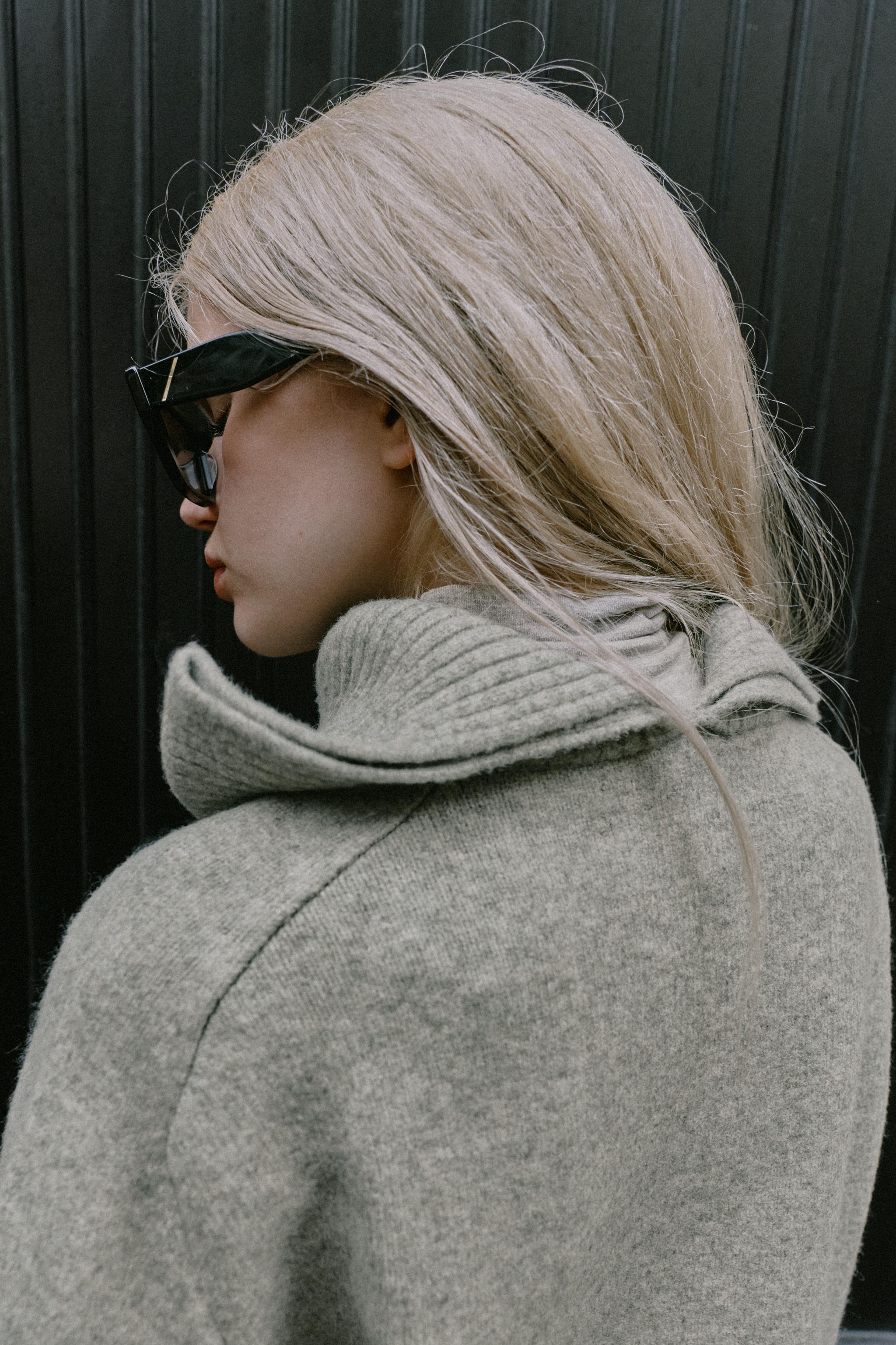 LAPEL COLLAR KNIT SWEATER
