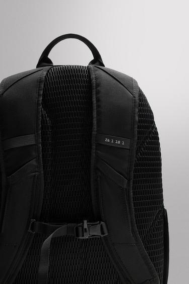 SAC À DOS DE SPORT - Noir de Zara - Image 2