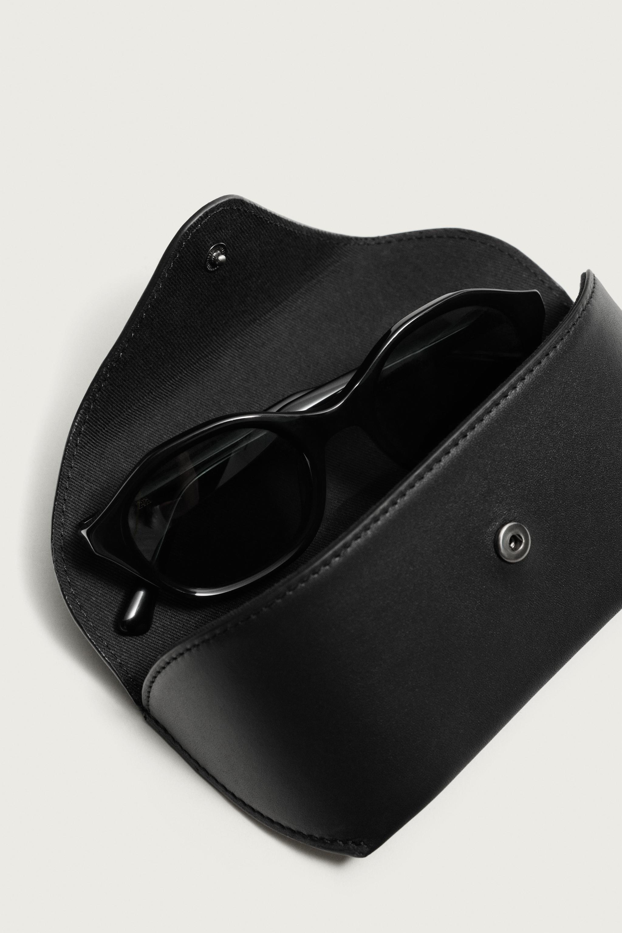 HOUSSE À LUNETTES EN CUIR
