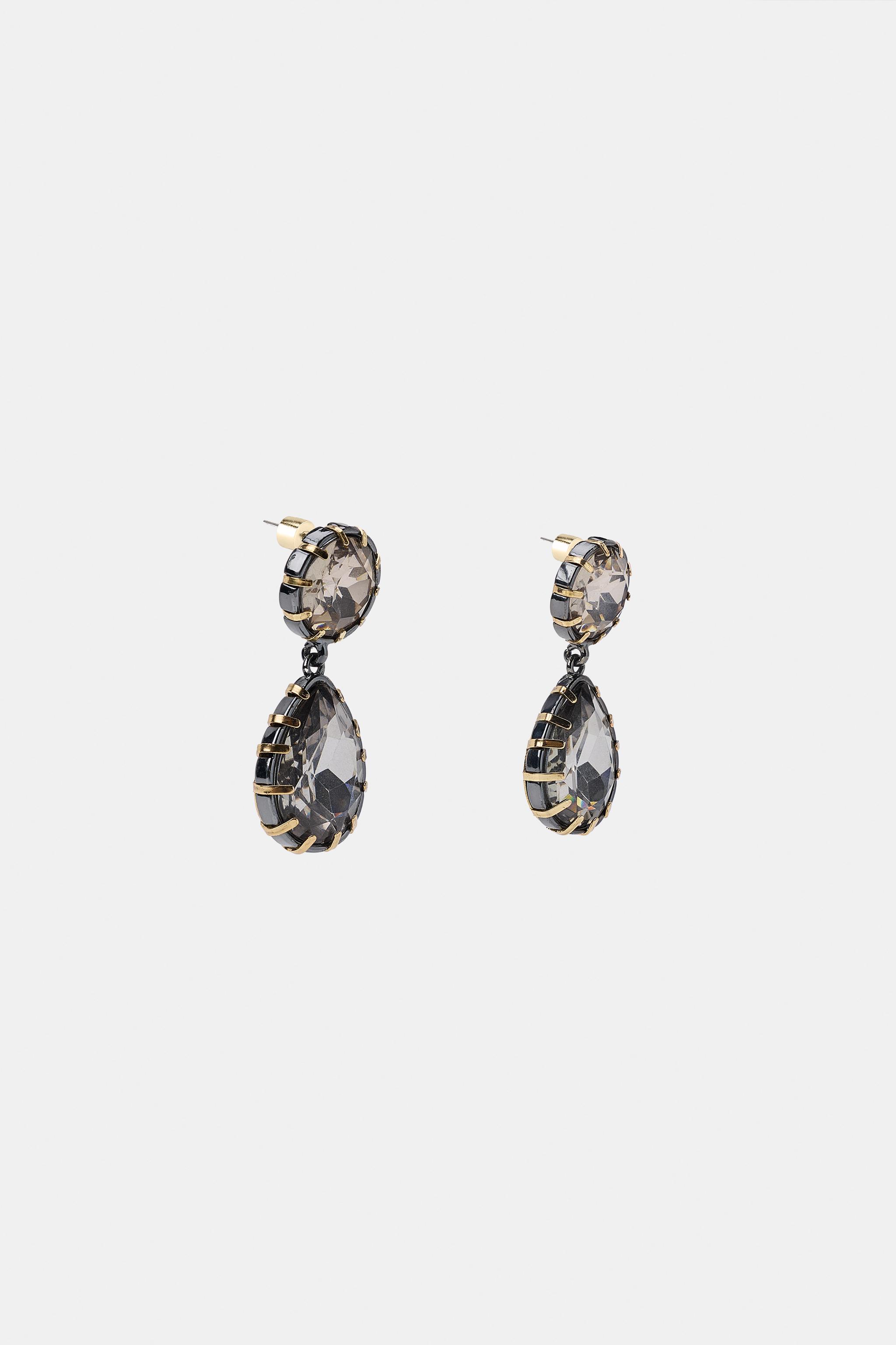 BOUCLES D'OREILLES MÉTALLIQUES À BIJOUX