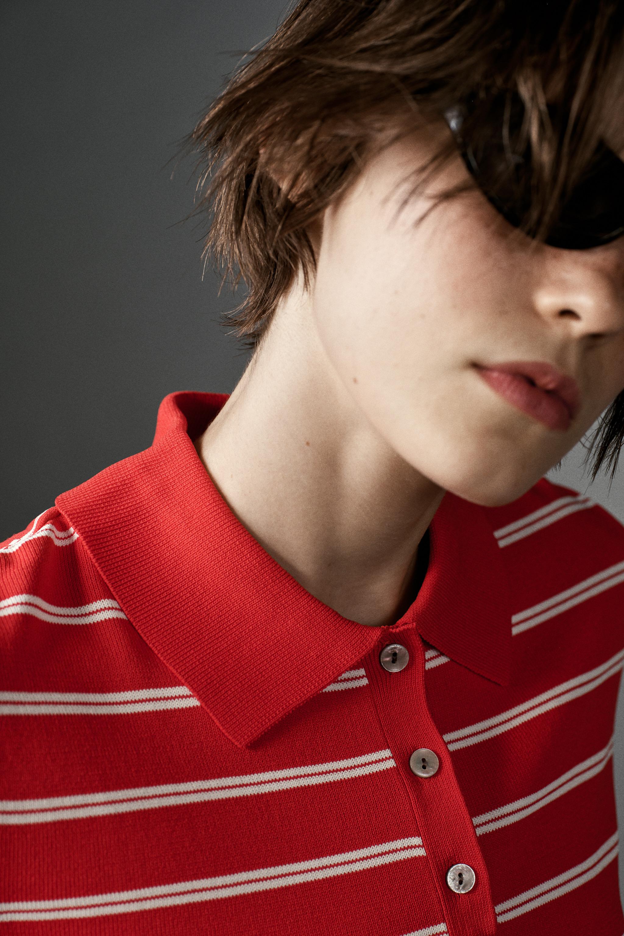 STRIPED SHORT SLEEVE KNIT POLO TOP