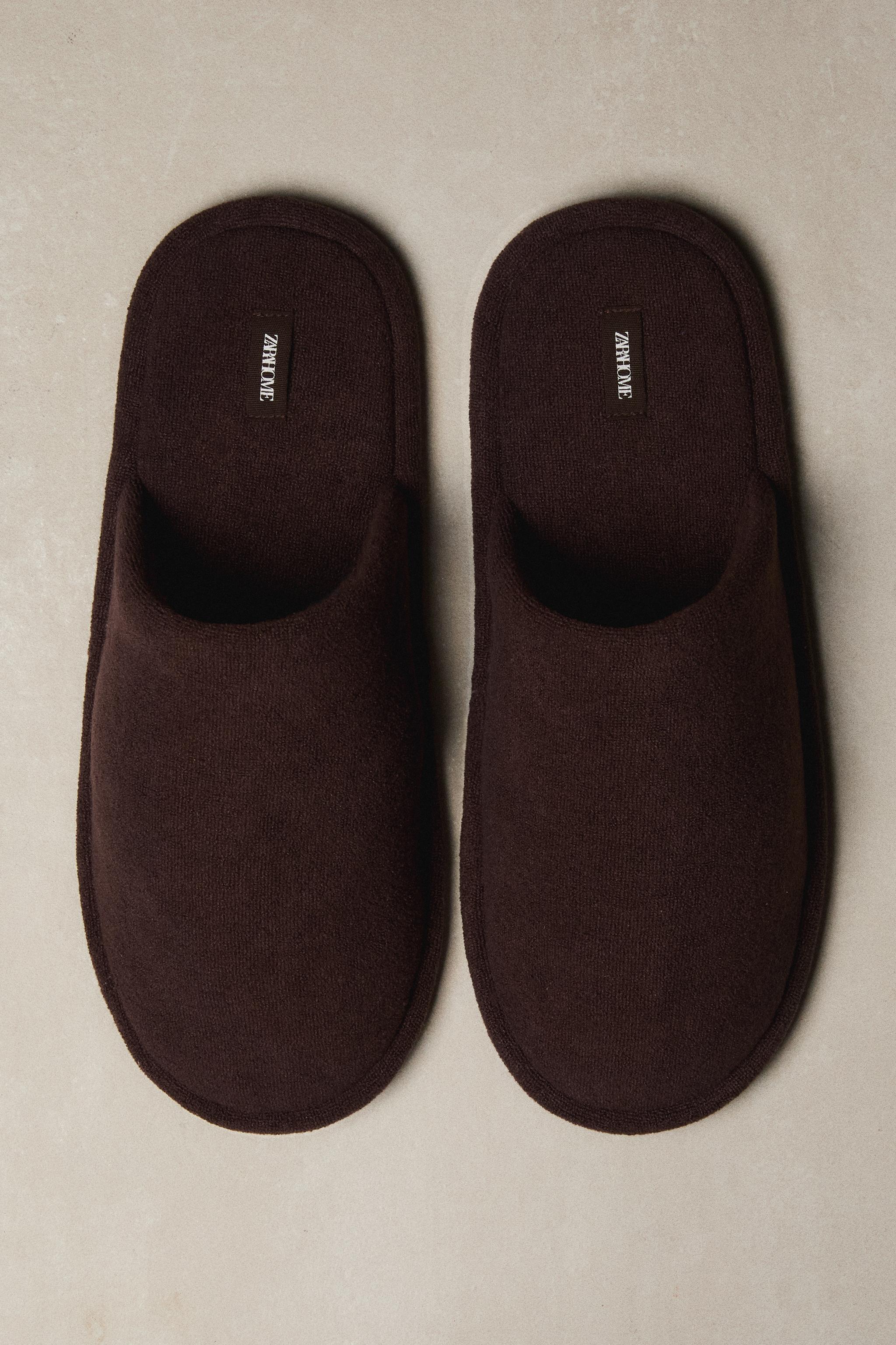 CHAUSSONS TISSU ÉPONGE SALLE DE BAINS