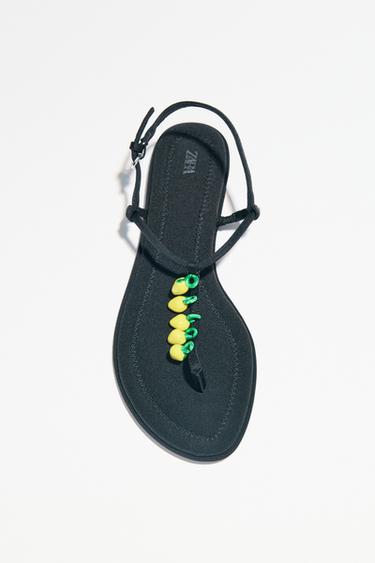 SANDALIA TIRA ABALORIOS - Negro de Zara