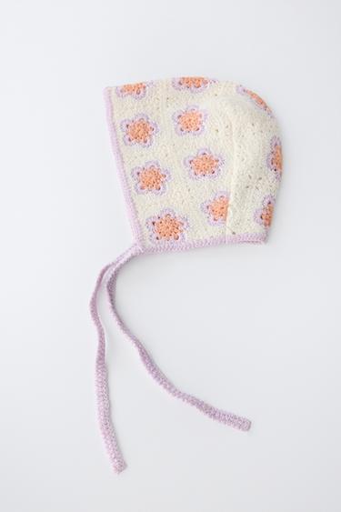 BONNET EN MAILLE CROCHET FLEURS - Écru de Zara - Image 4