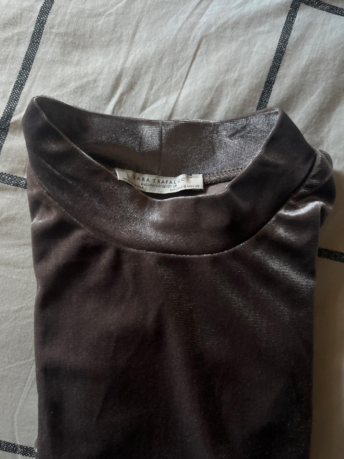 VELVET GREY TOP - Image 3