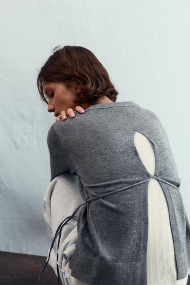 PULL EN MAILLE AVEC OUVERTURE ET CORDONS AU DOS - Gris de Zara - Image 4