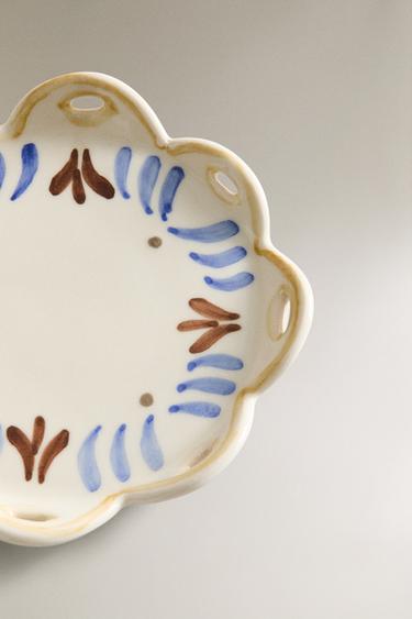ASSIETTE À PAIN CÉRAMIQUE FLEUR - Écru de Zara - Image 2