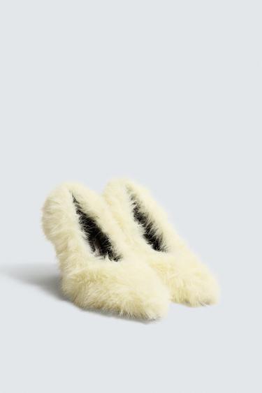 ZAPATO EFECTO PELO HARRY LAMBERT FOR ZARA x DISNEY - Blanco Crema de Zara