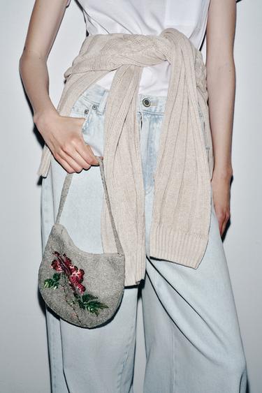 BOLSA FLOR CUENTAS LENTEJUELAS - Plata de Zara - Imagen 0