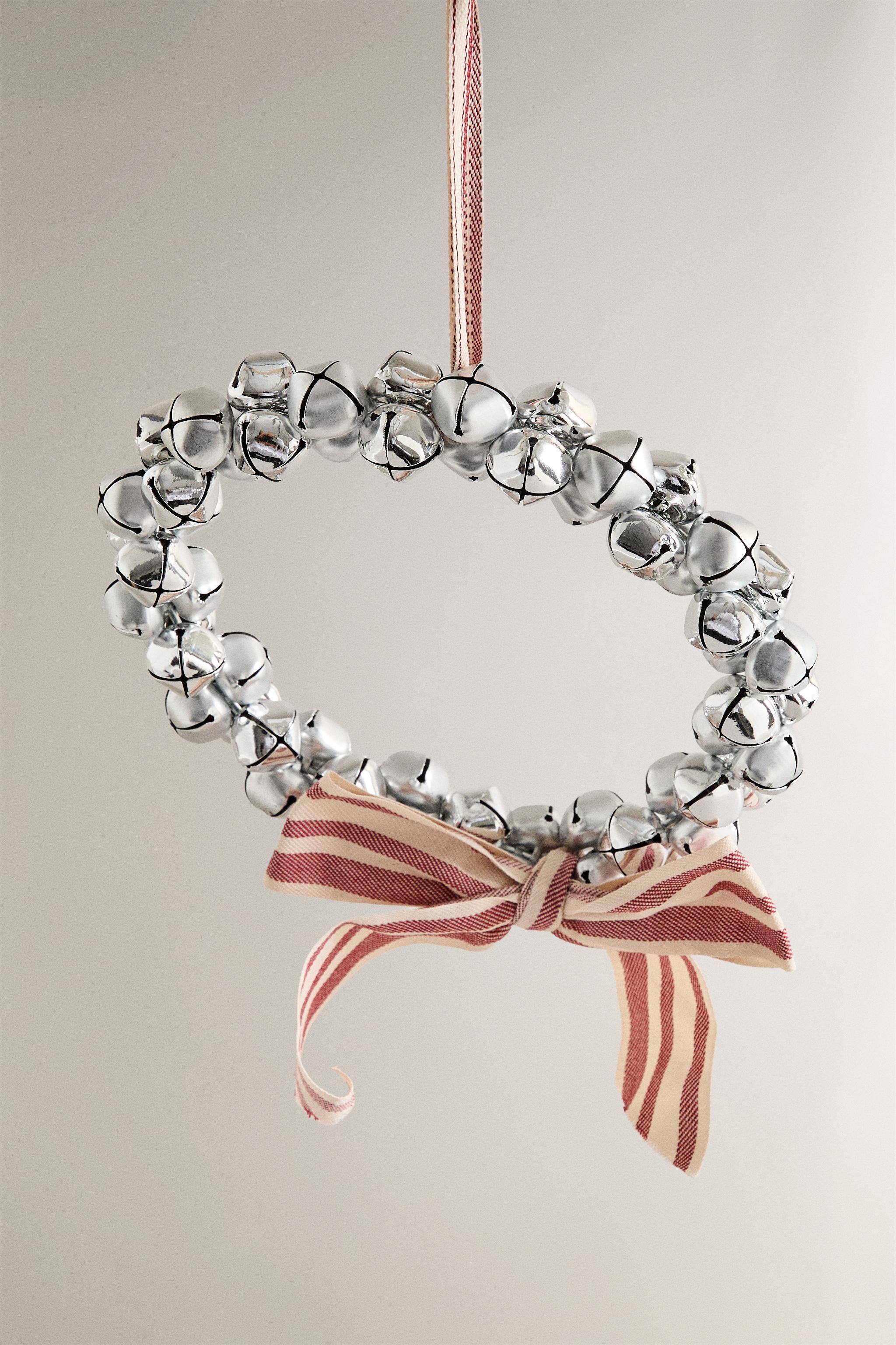 ✳︎ベル付き✳︎christmas wreathe④ SLEIGH BELLS WREATH CHRISTMAS ORNAMENT - Silver | ZARA