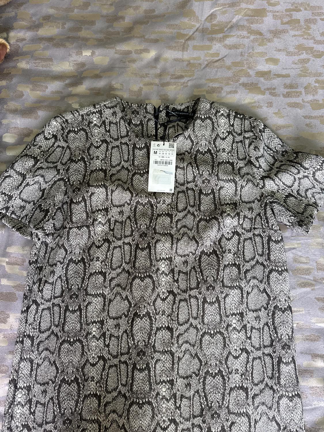 SNAKESKIN PRINT JACQUARD DRESS - Image 4