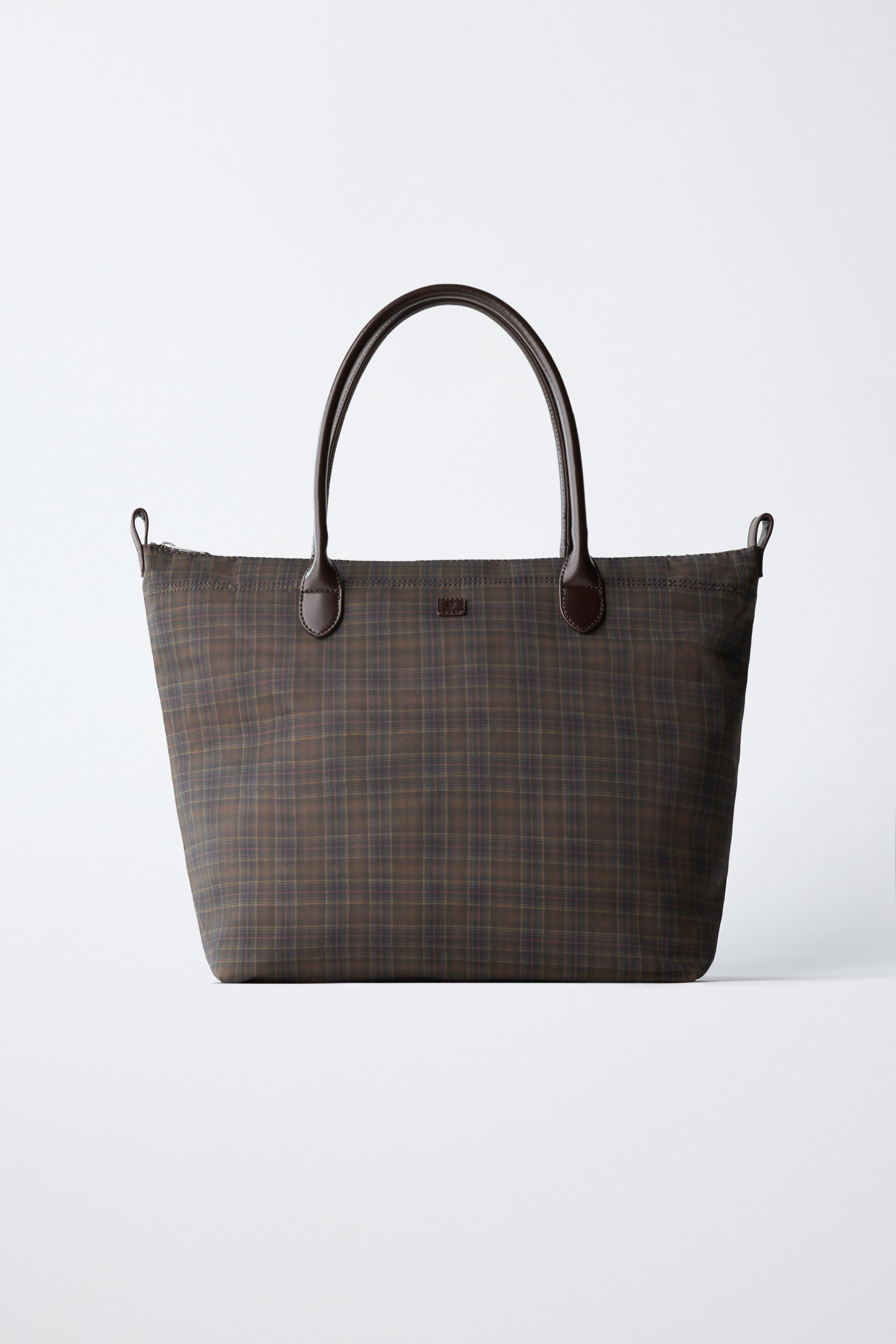 CHECKERED SHOPPER