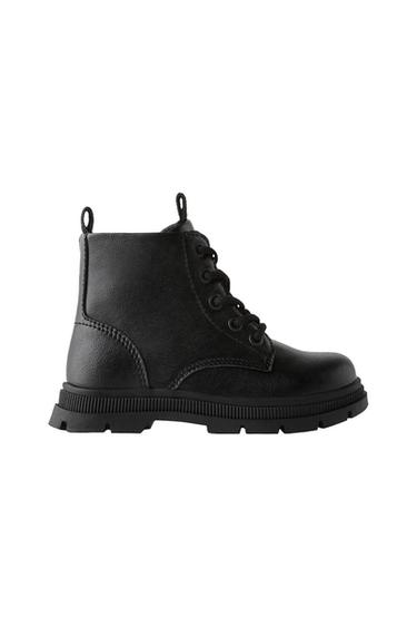 LACE-UP BOOTS