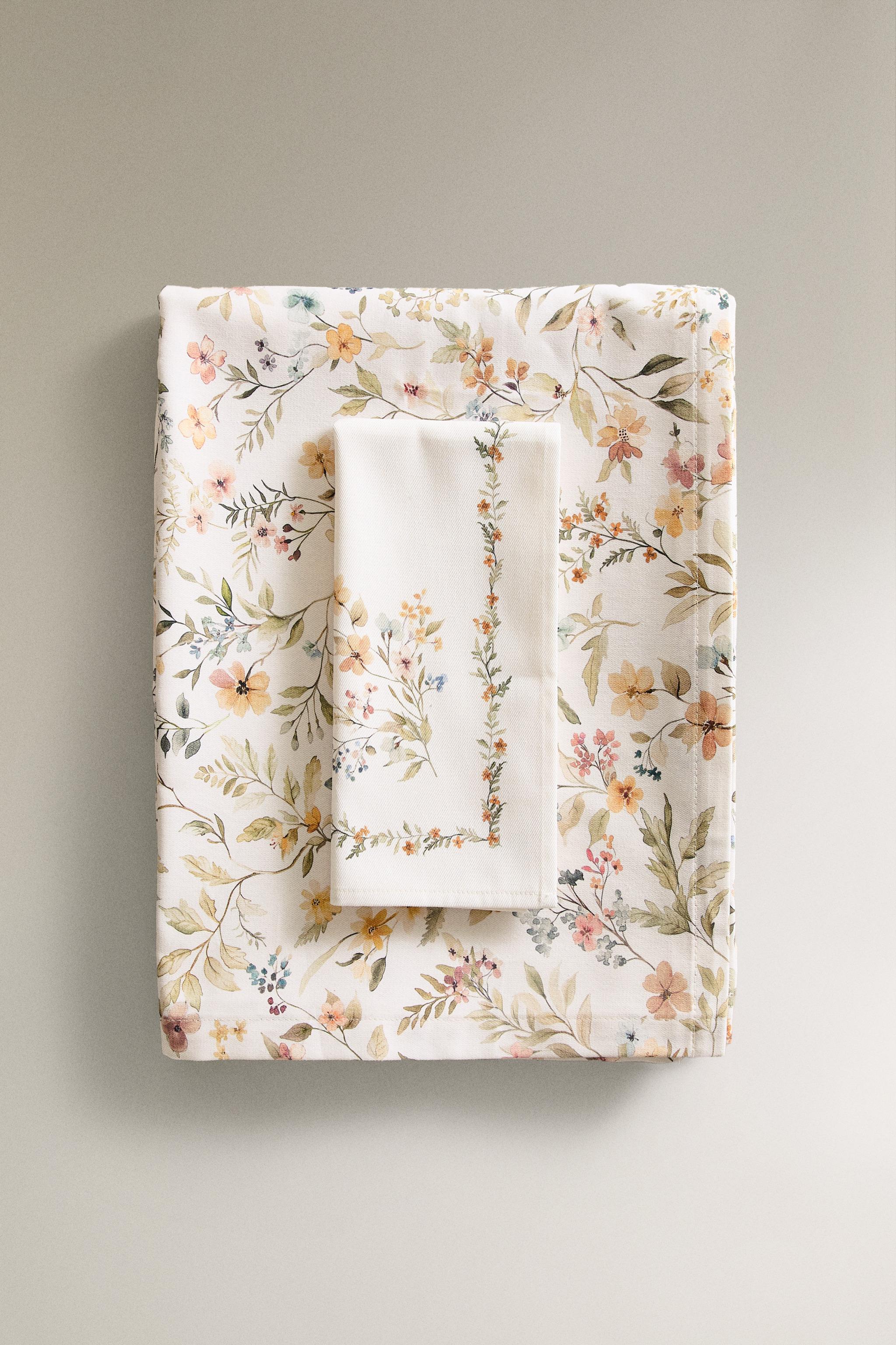 RESIN-COATED FLORAL PRINT TABLECLOTH