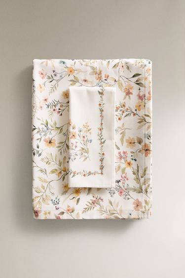 FLORAL PRINT RESIN-COATED TABLECLOTH - Greens by Zara