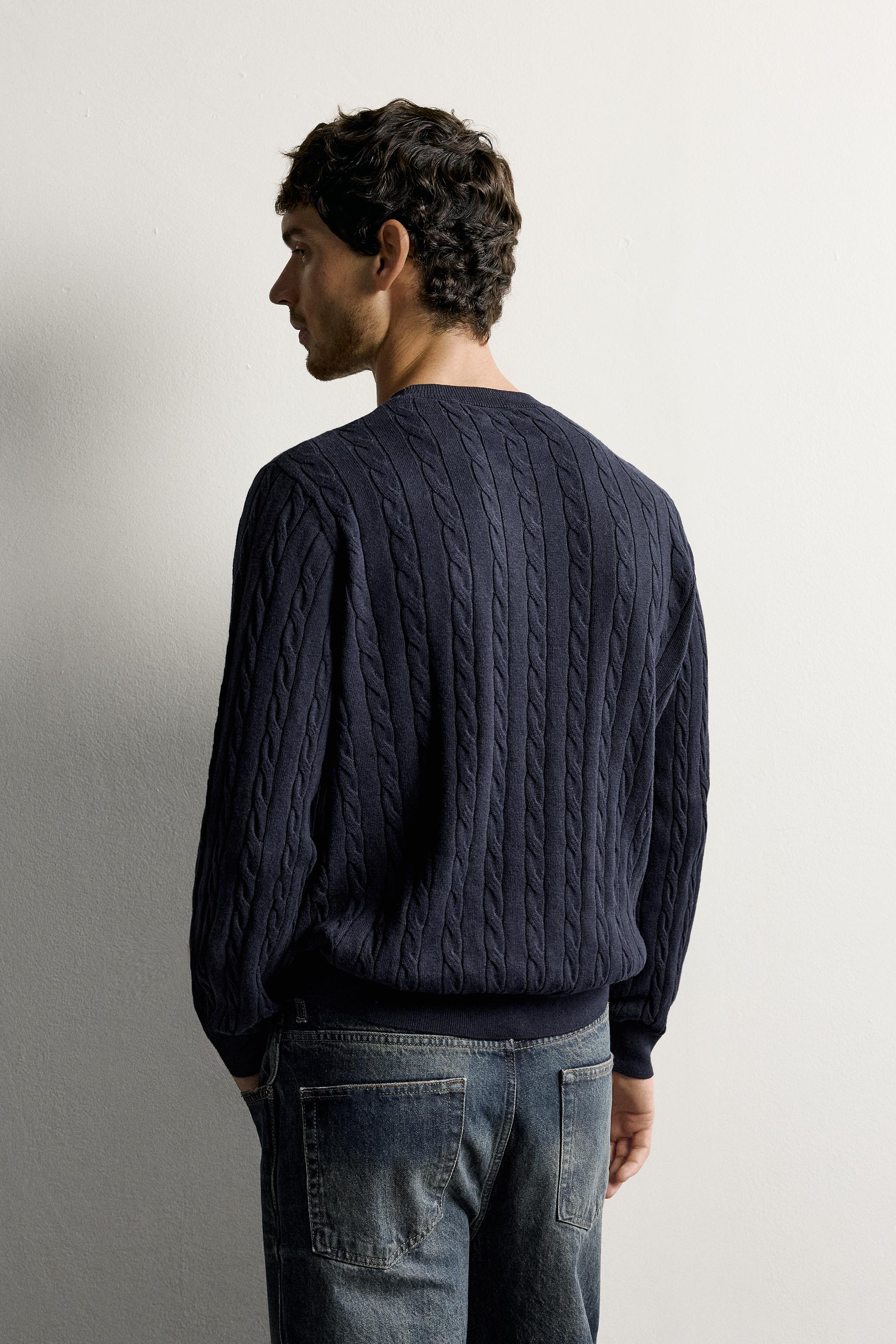 COTTON-WOOL CABLE KNIT SWEATER
