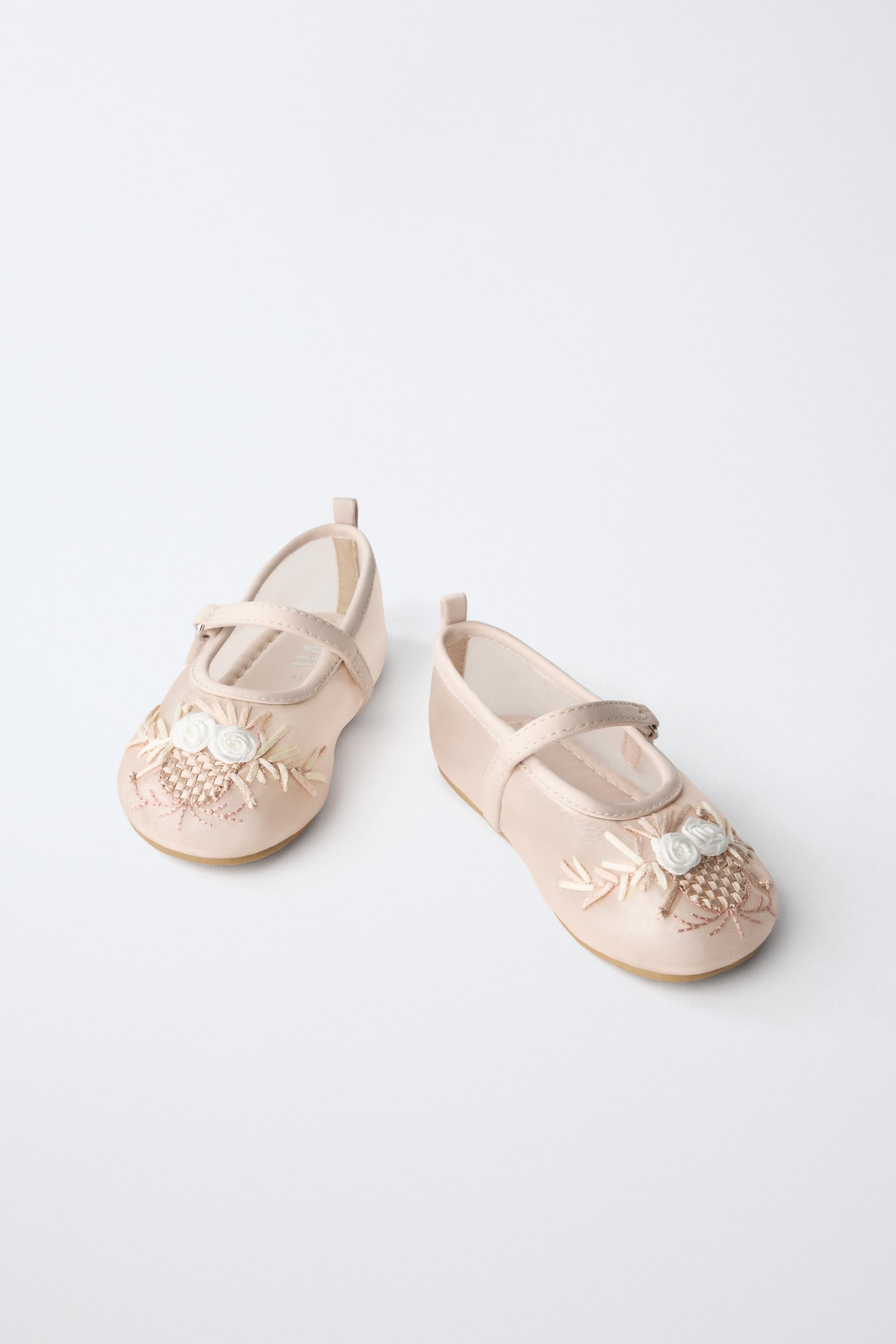 BALLERINES EN ORGANZA À FLEURS