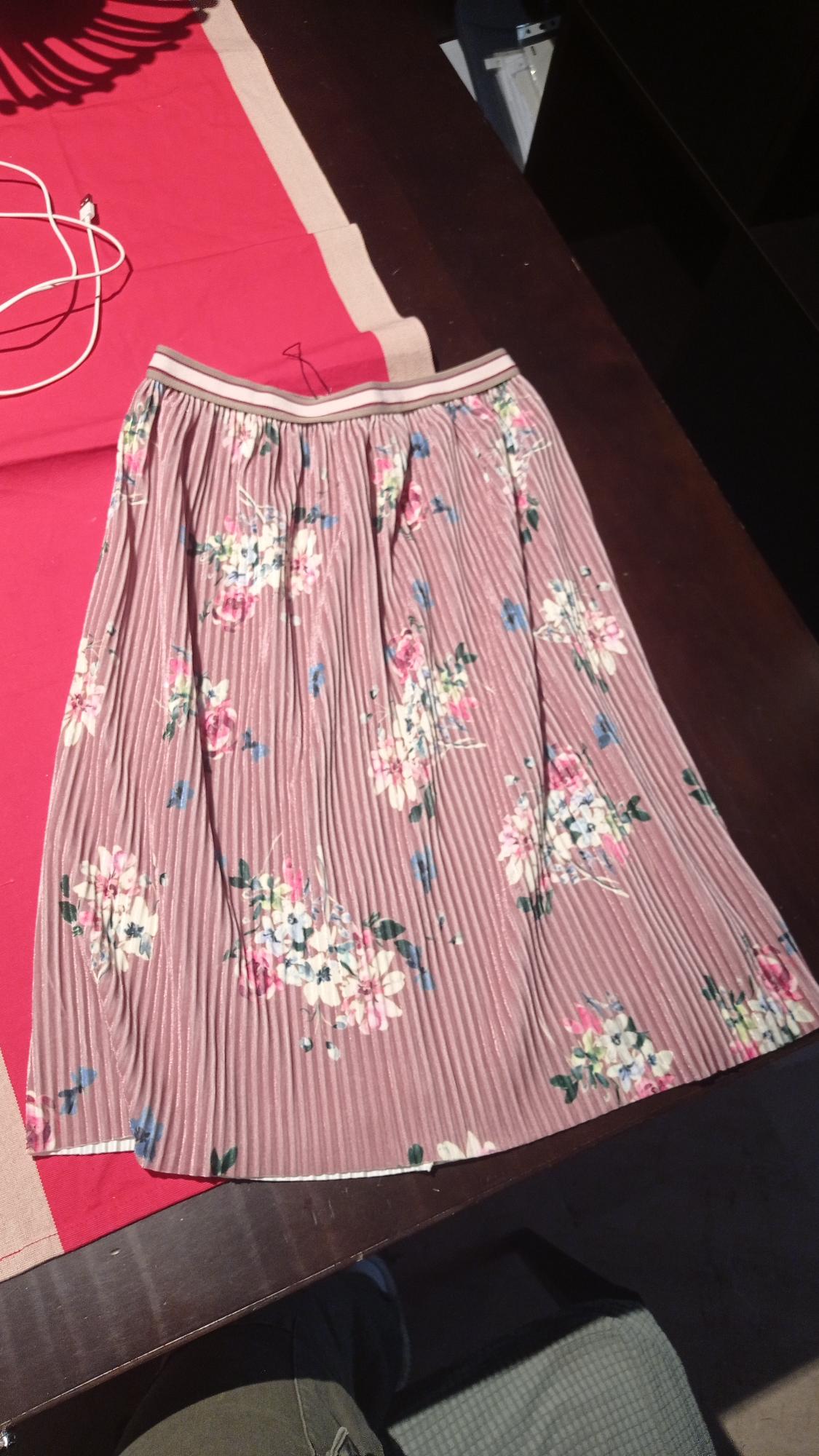 PRINTED PLEATED SKIRT - Image 2