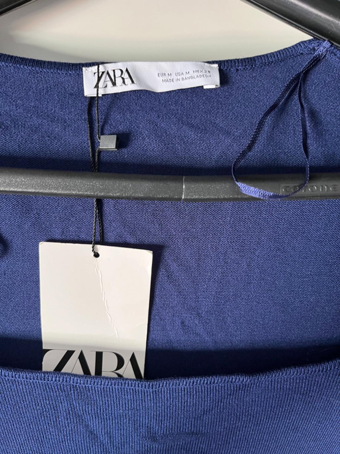 KNIT TOP WITH OPENING - Image 3