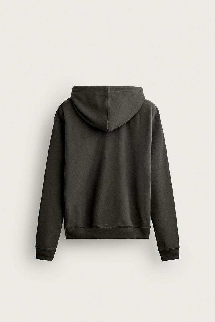 Sudadera con capucha de cuello redondo 8