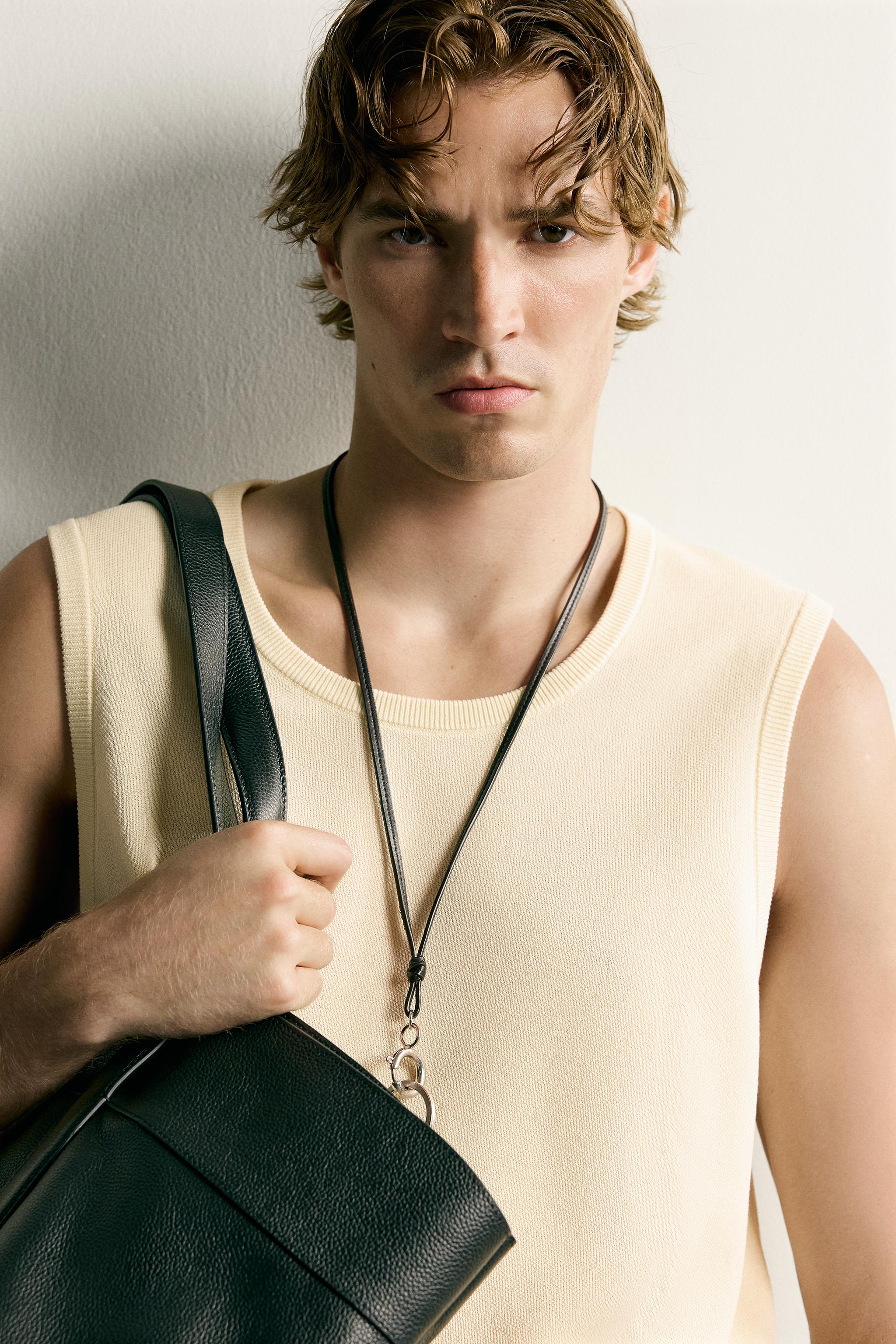 TEXTURED KNIT VEST