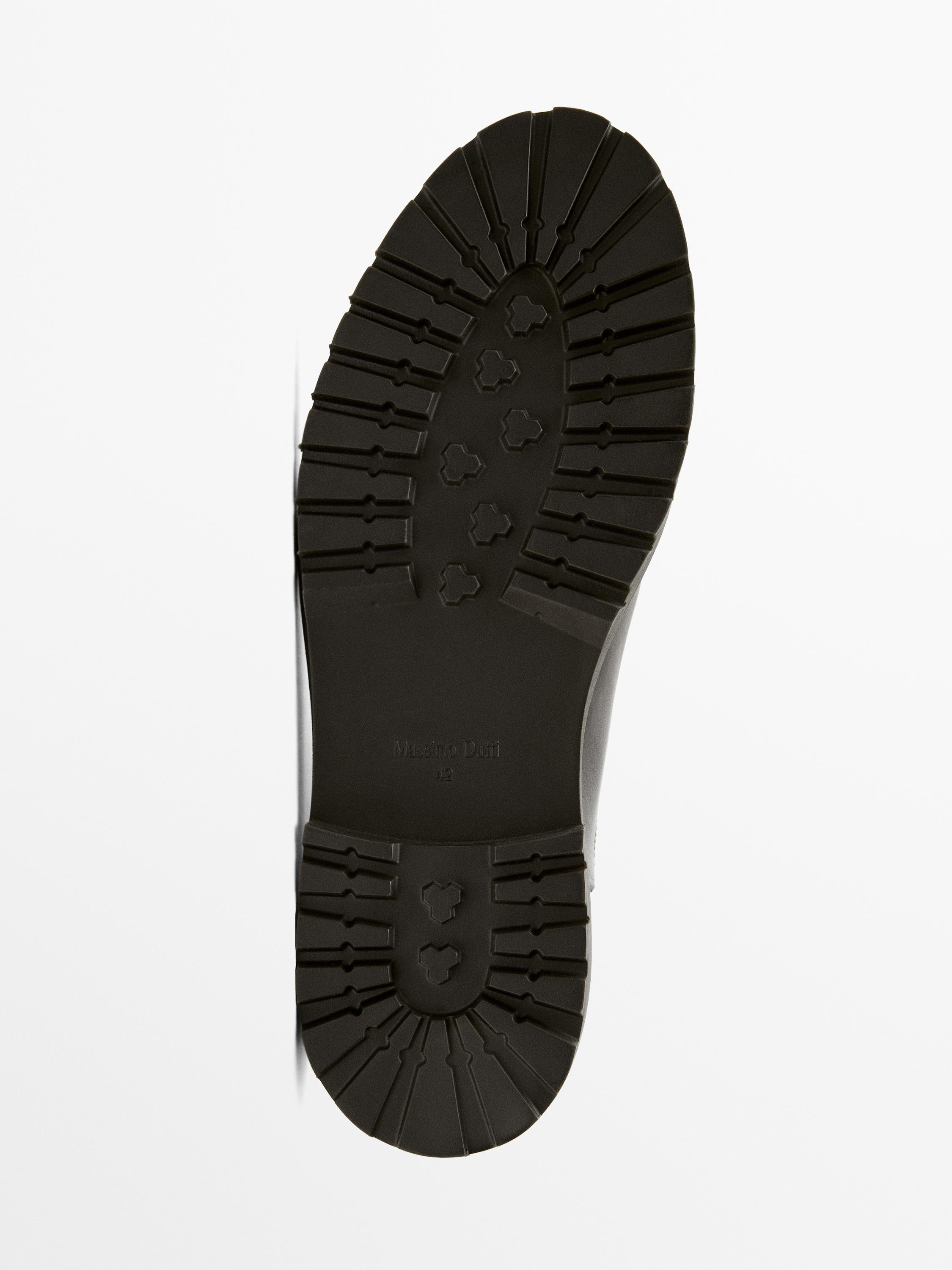 Leather Chelsea boots