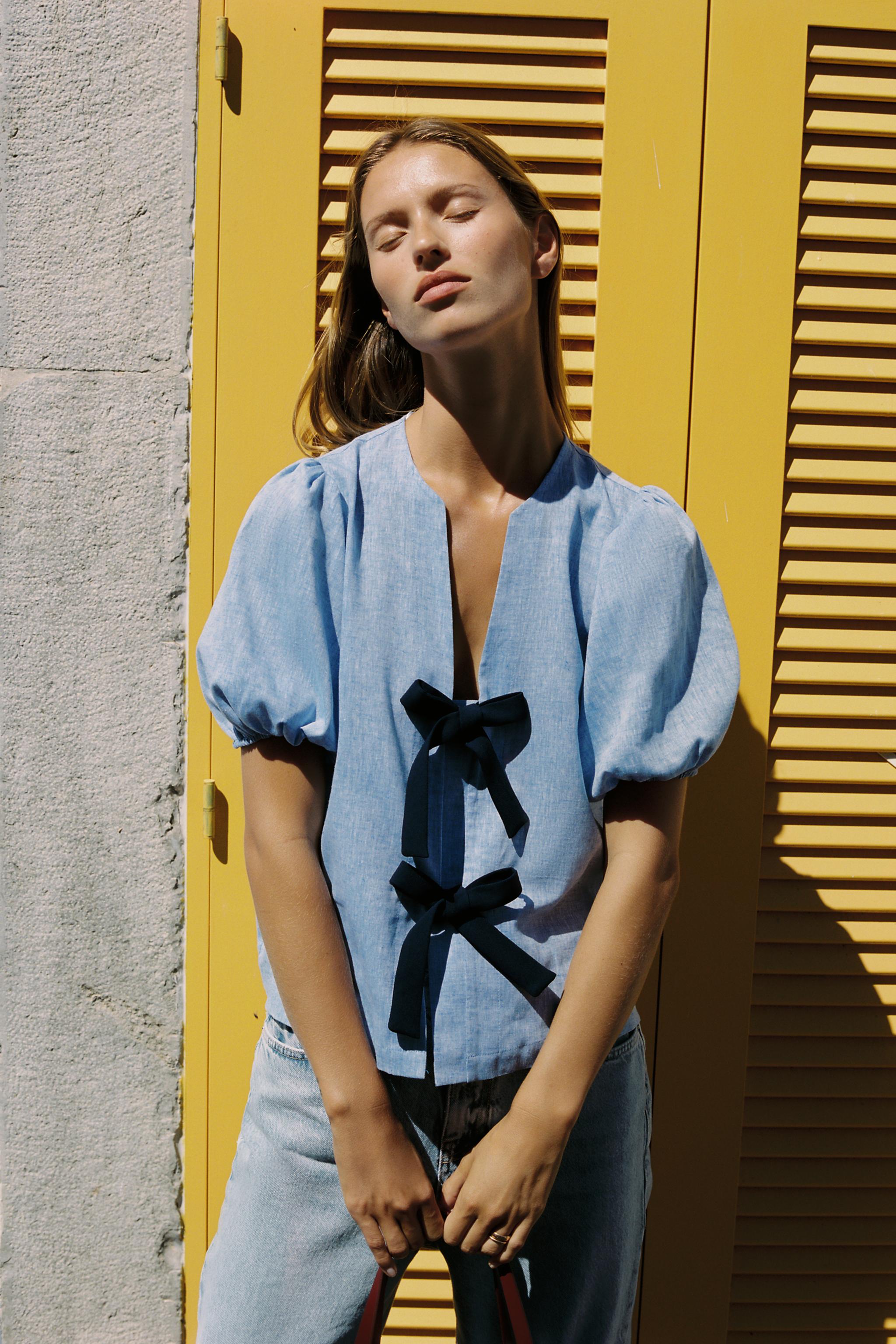 BLUSA LAZOS CON LINO Azul ZARA España - Main Image