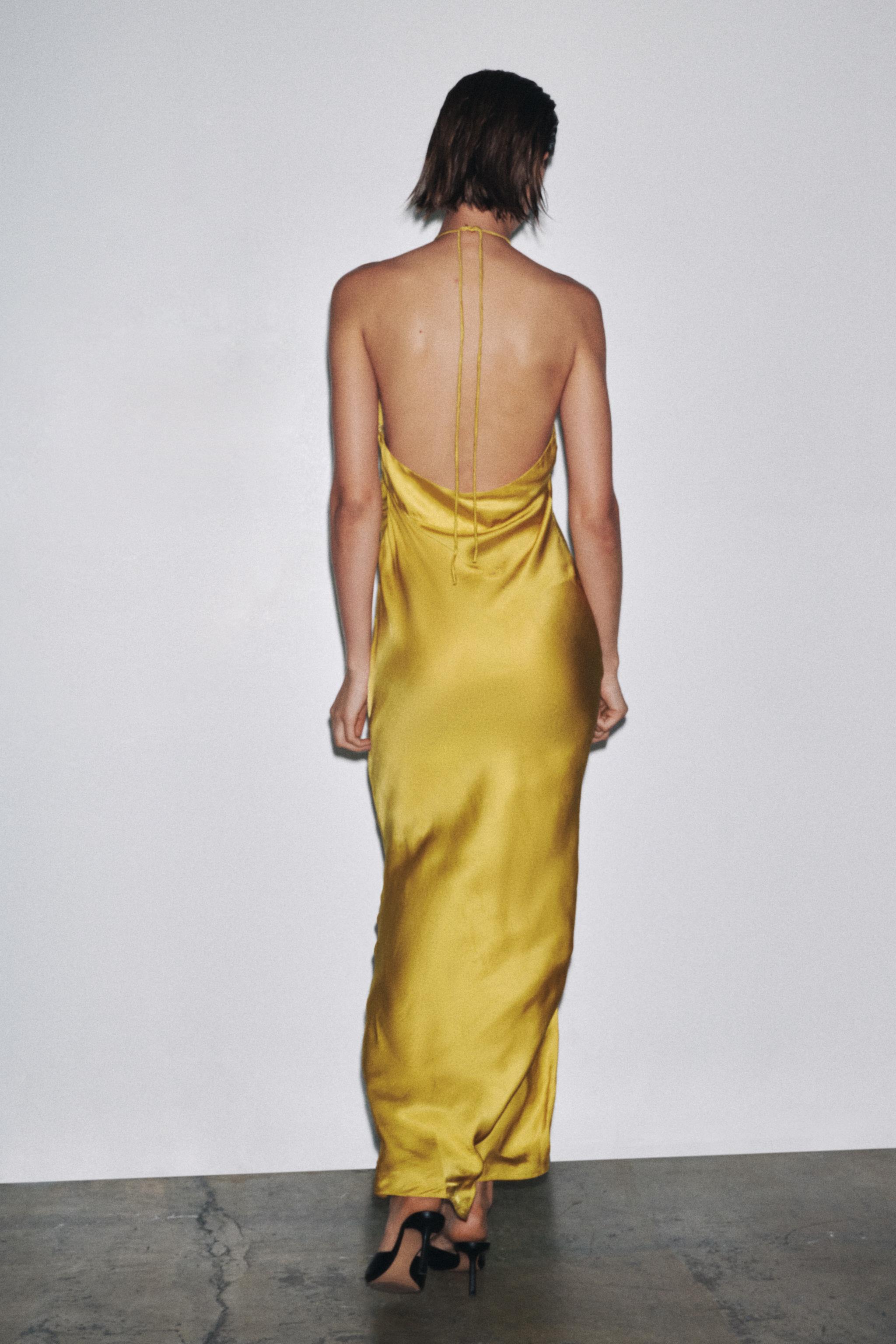 SATIN EFFECT DRESS WITH 3D FLOWER - Olive green | ZARA
