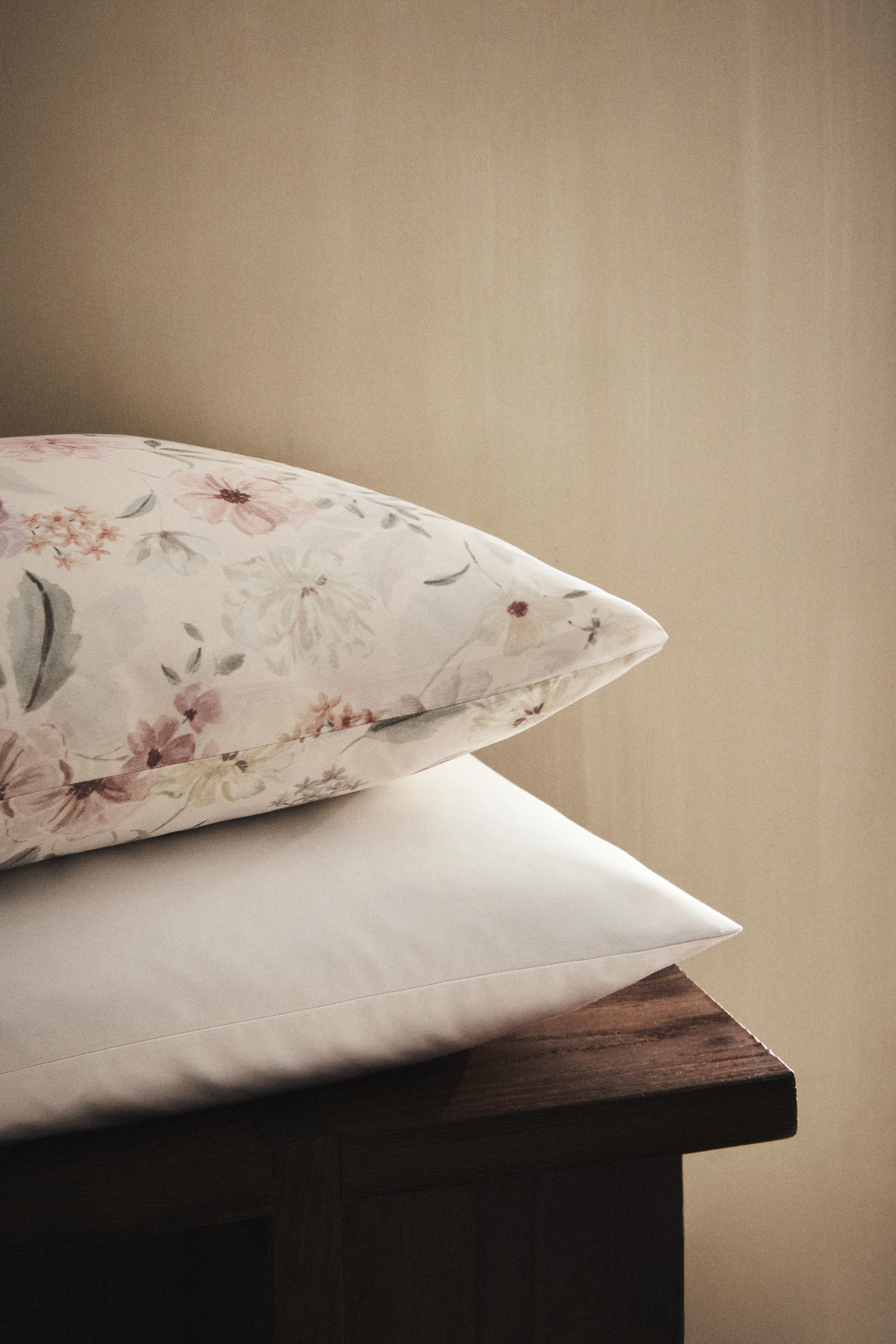 ZARA コットン ピローケース 2枚セット トワル・ド・ジュイ サテン ピローケース - ライトグレー | ZARA Japan