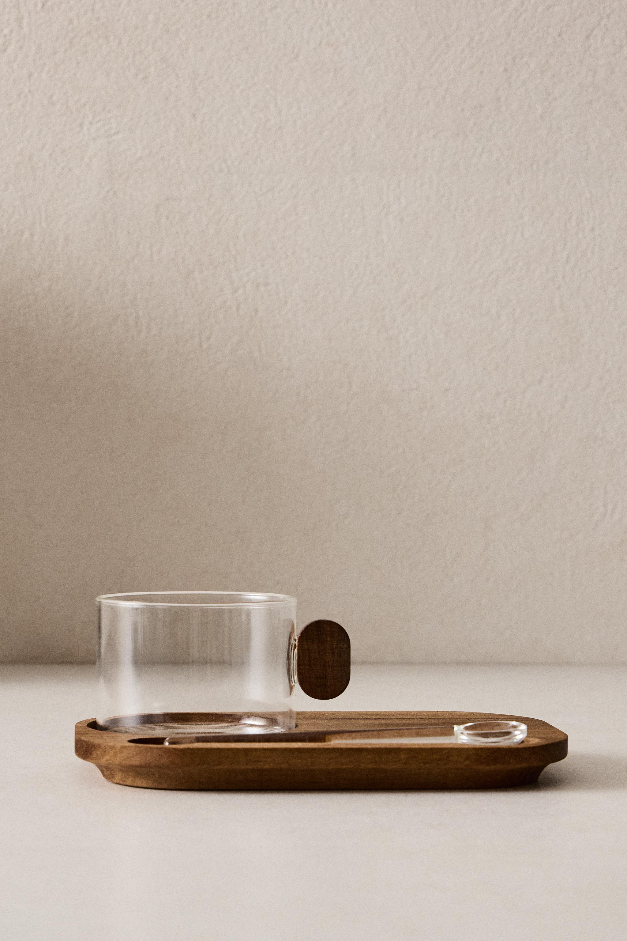 BOROSILICATE GLASS MUG WITH TRAY