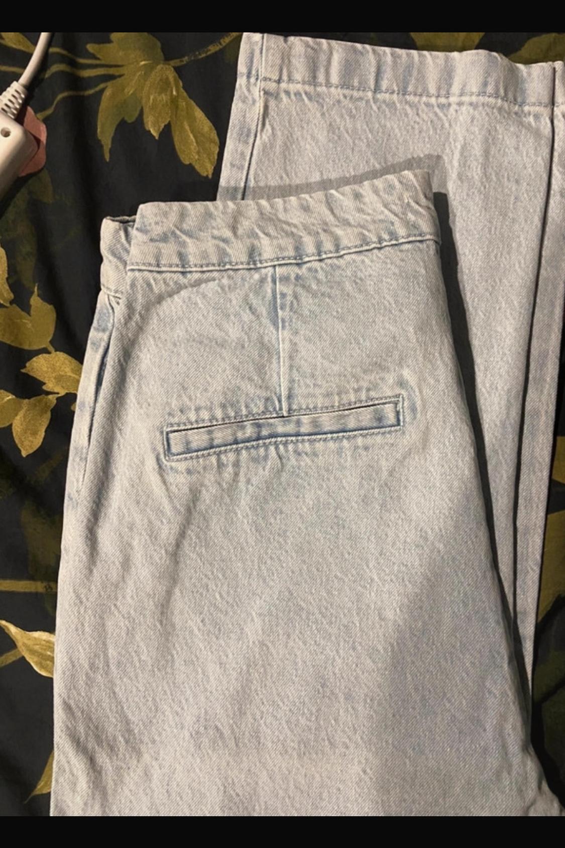 STRAIGHT FIT TROUSERS WITH GOLDEN BUTTONS - Image 2