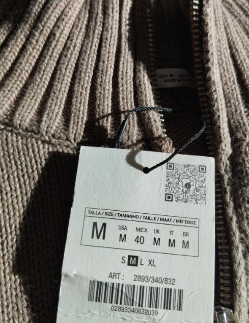 HIGH NECK QUARTER-ZIP SWEATER - Image 3