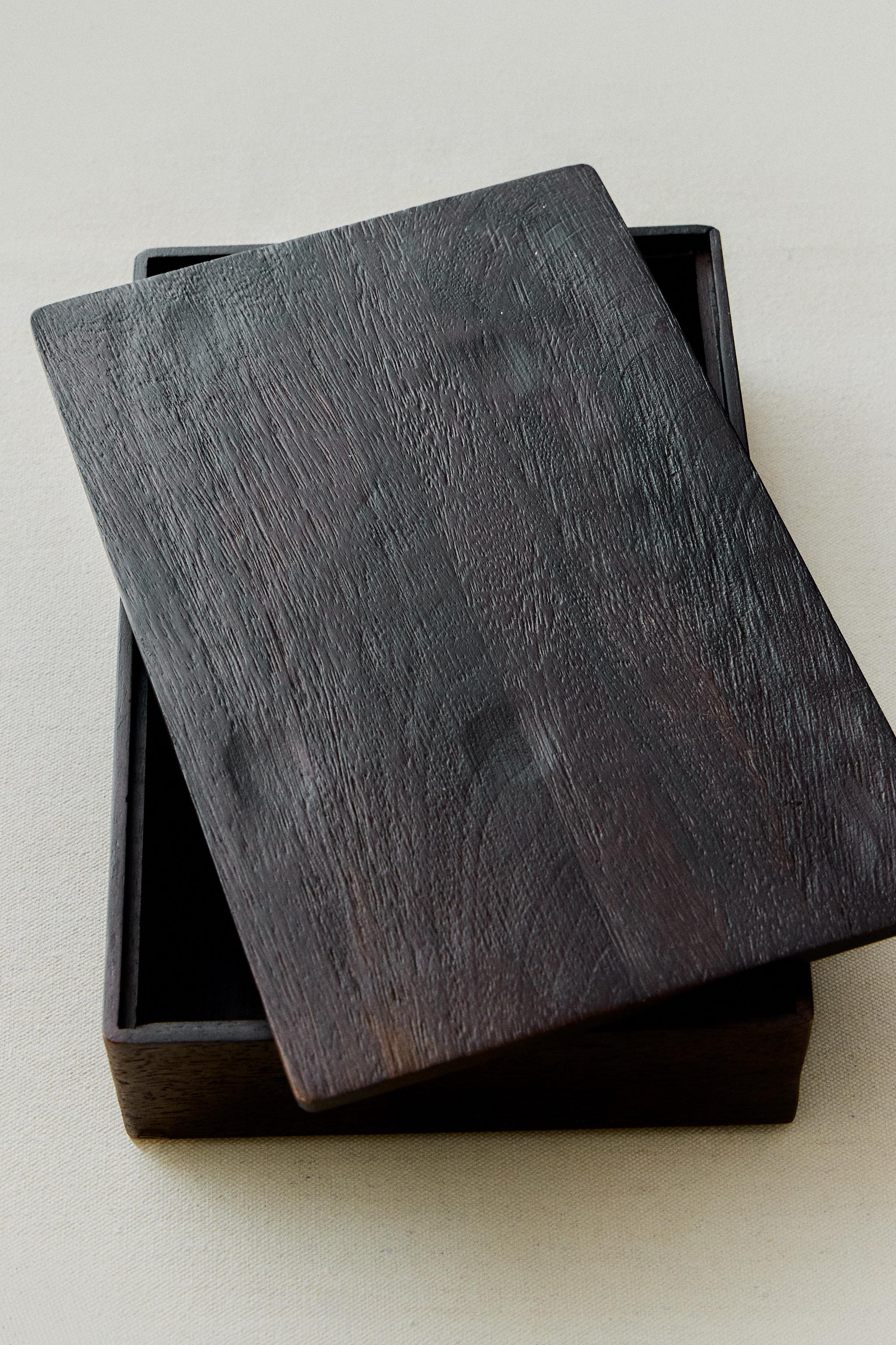 LARGE LID WOODEN BOX
