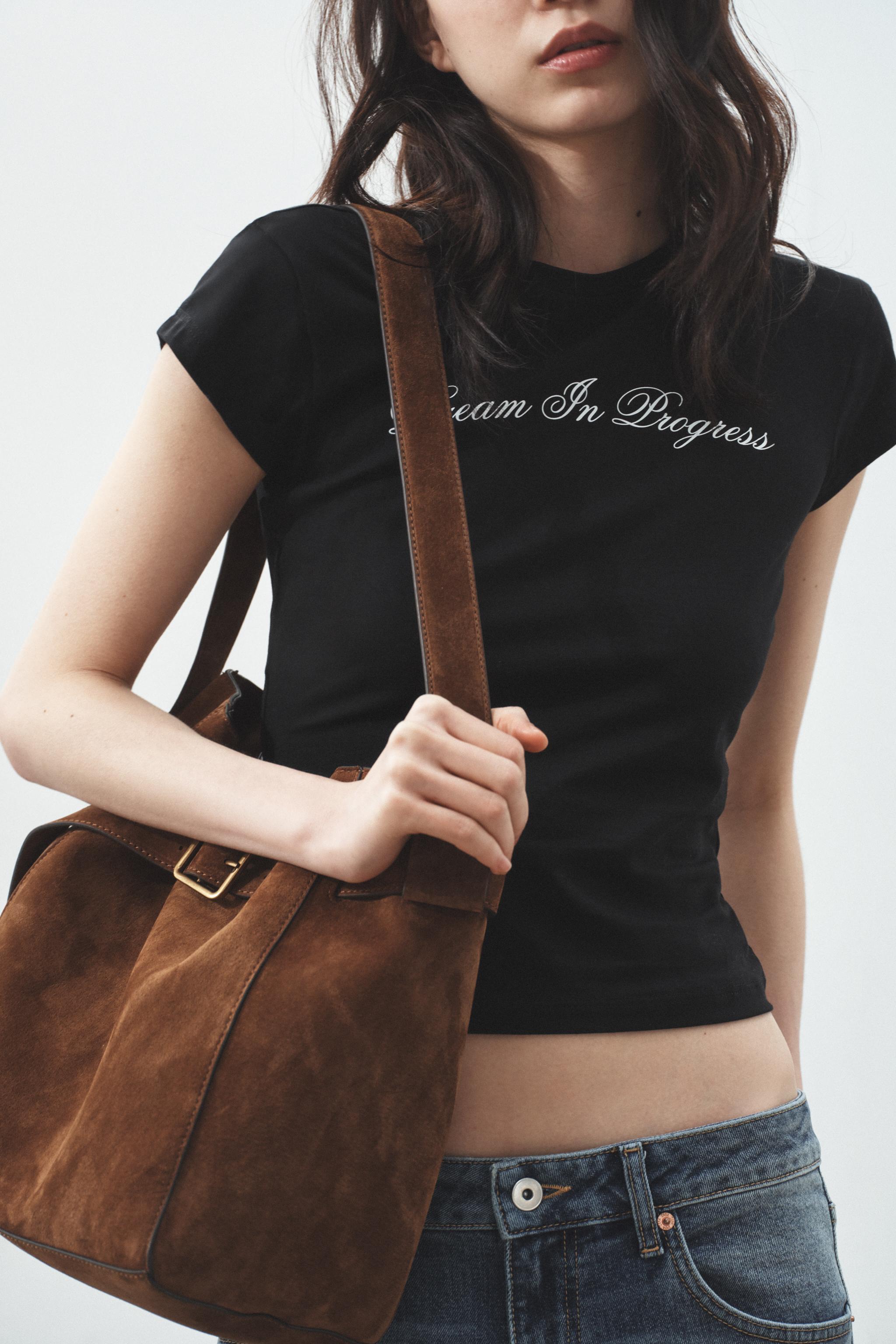 ÖNÜ YAZILI T-SHIRT - Görsel 3
