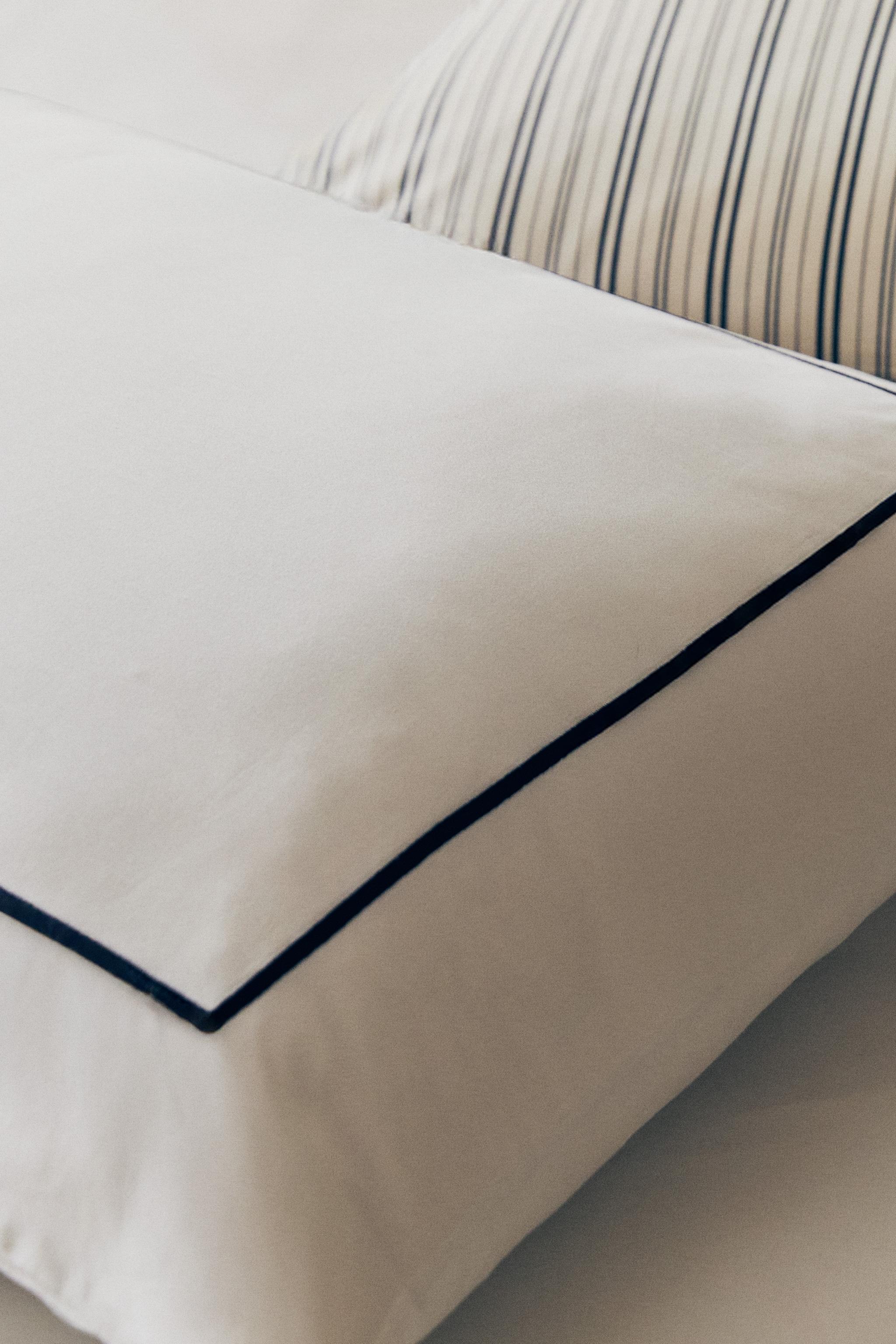 SATEEN PILLOWCASE WITH TRIM