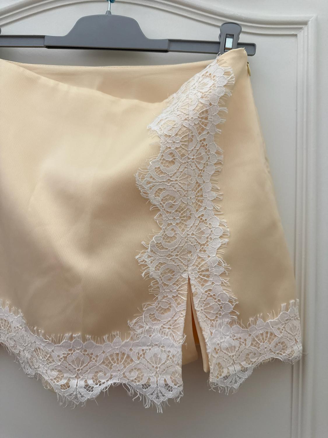 CONTRAST LACE SKORT - Image 2