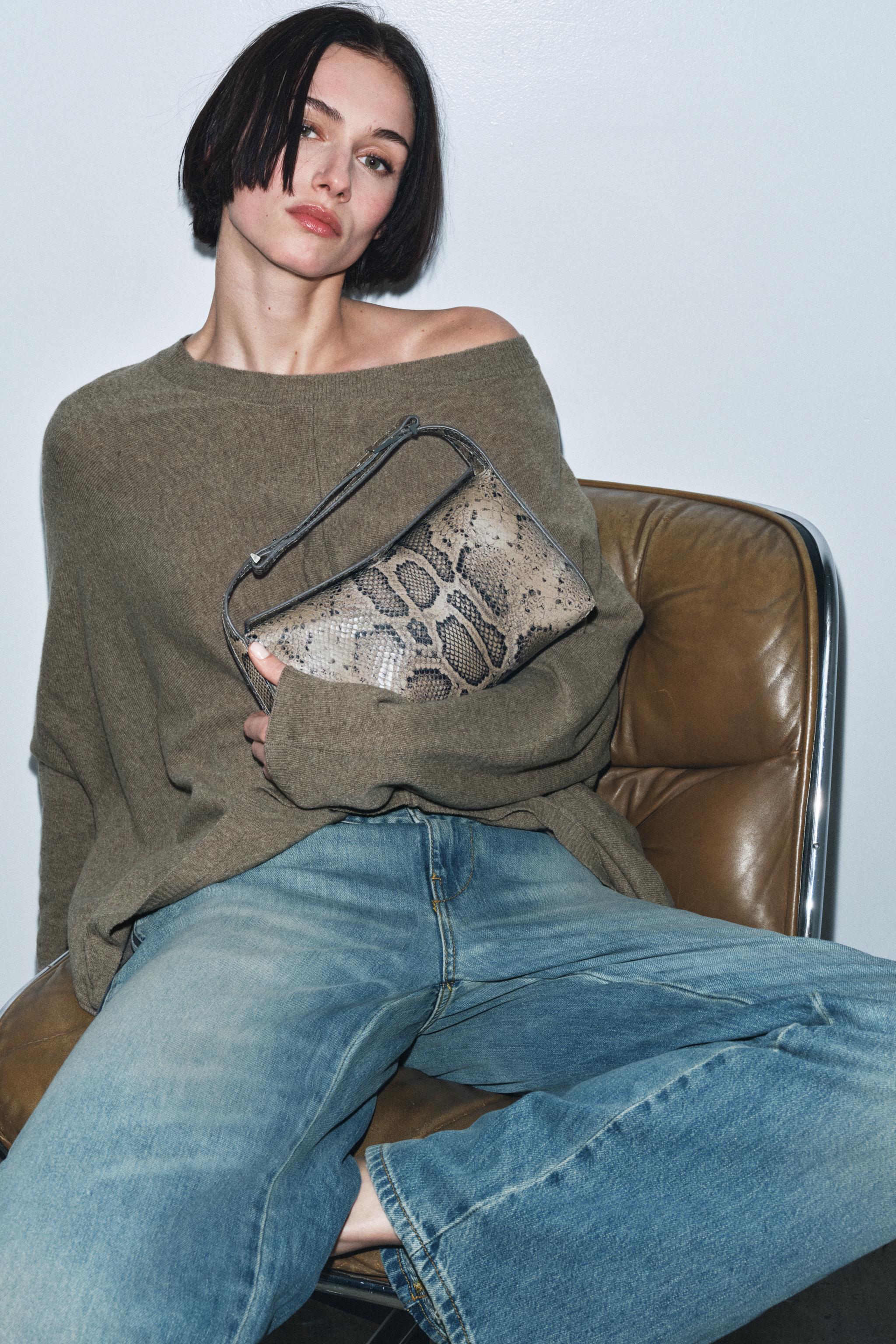 ANIMAL EMBOSSED LEATHER BAG