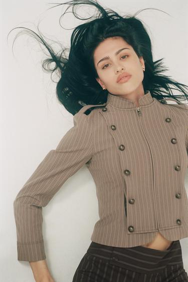 BLAZER ENTALLADA RAYAS - Tostado claro de Zara