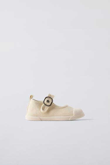 ОТКРЫТЫЕ КЕДЫ С НАКЛАДКОЙ НА НОСУ — Небеленый от Zara — изображение 0