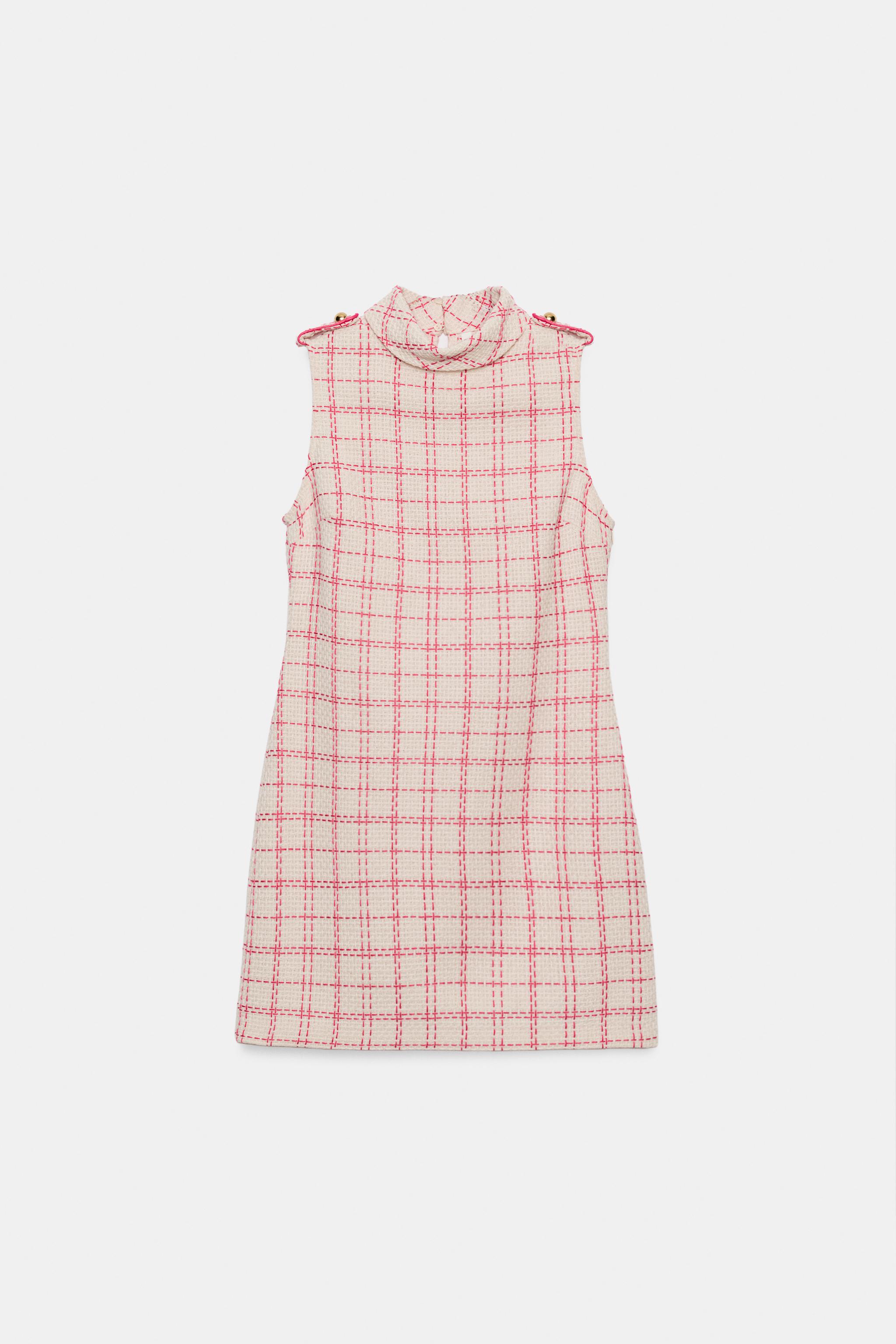 ROBE COURTE STRUCTURÉE