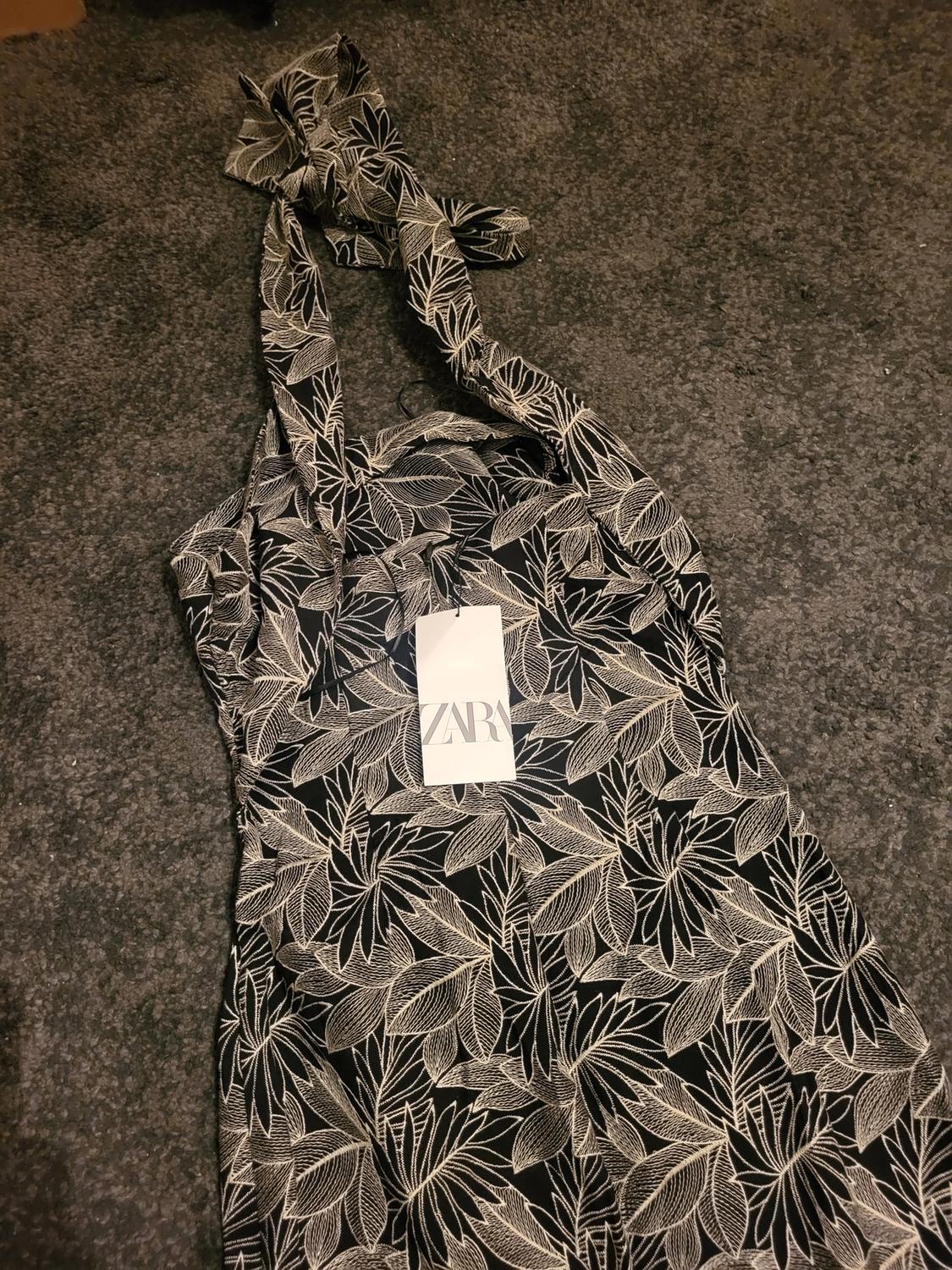 MIDI DRESS WITH EMBROIDERED LEAVES - Image 4