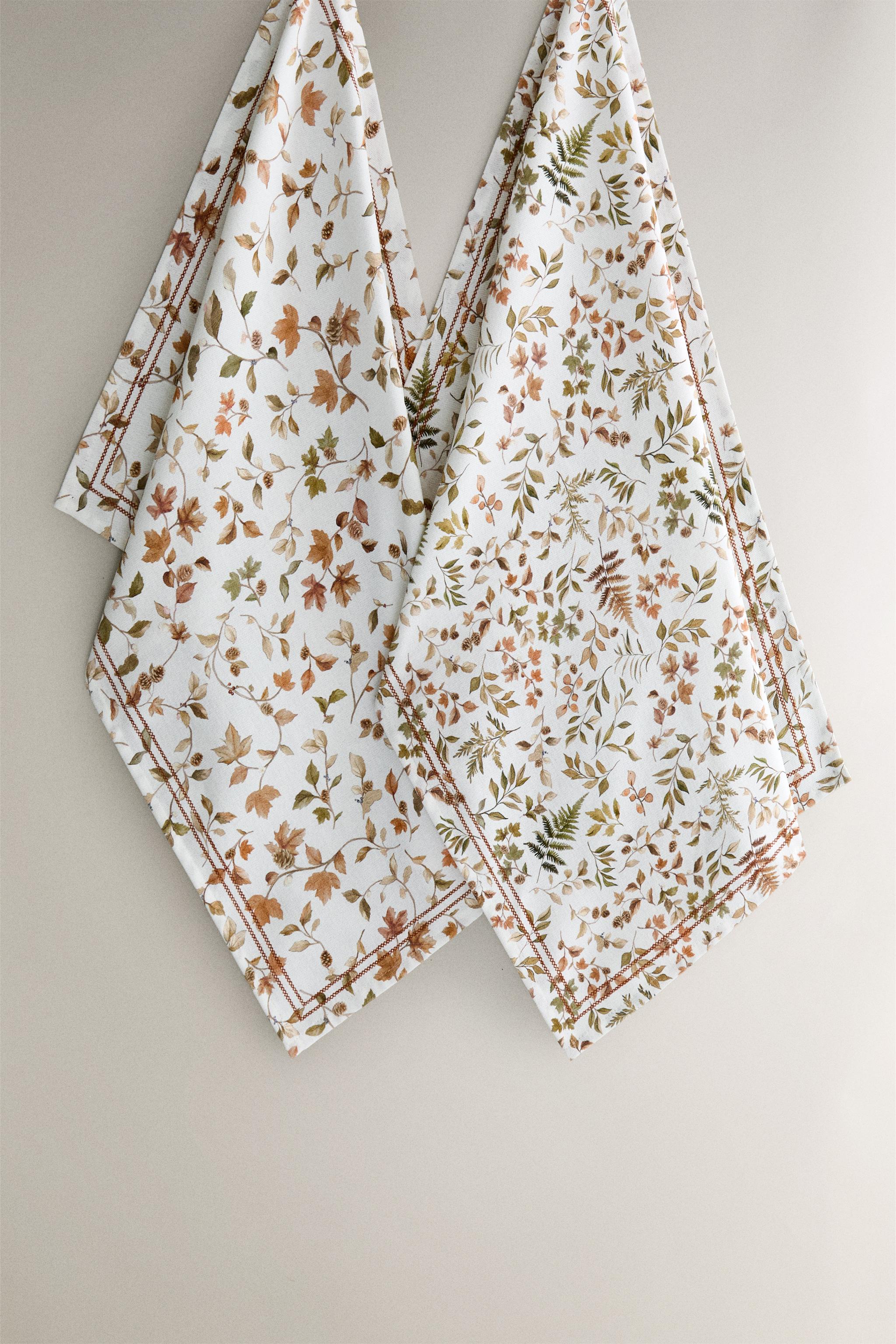 SET OF COTTON LEAF KITCHEN TOWELS (SET OF 2)
