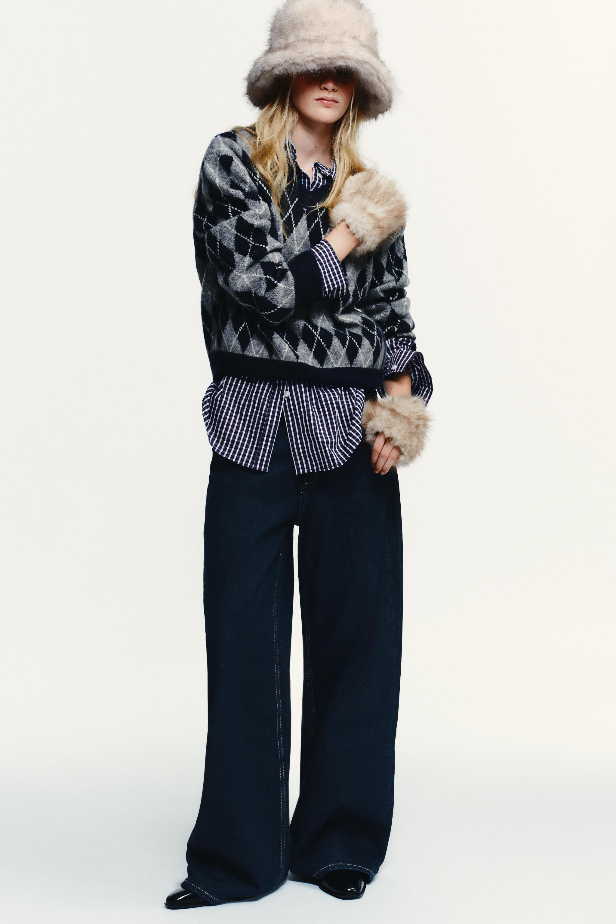 FAUX FUR SHORT MITTENS