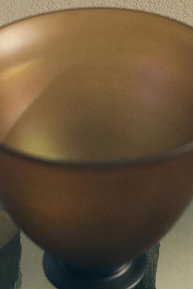 COUPE EN VERRE IRISÉ I COLIN KING - Caramel de Zara