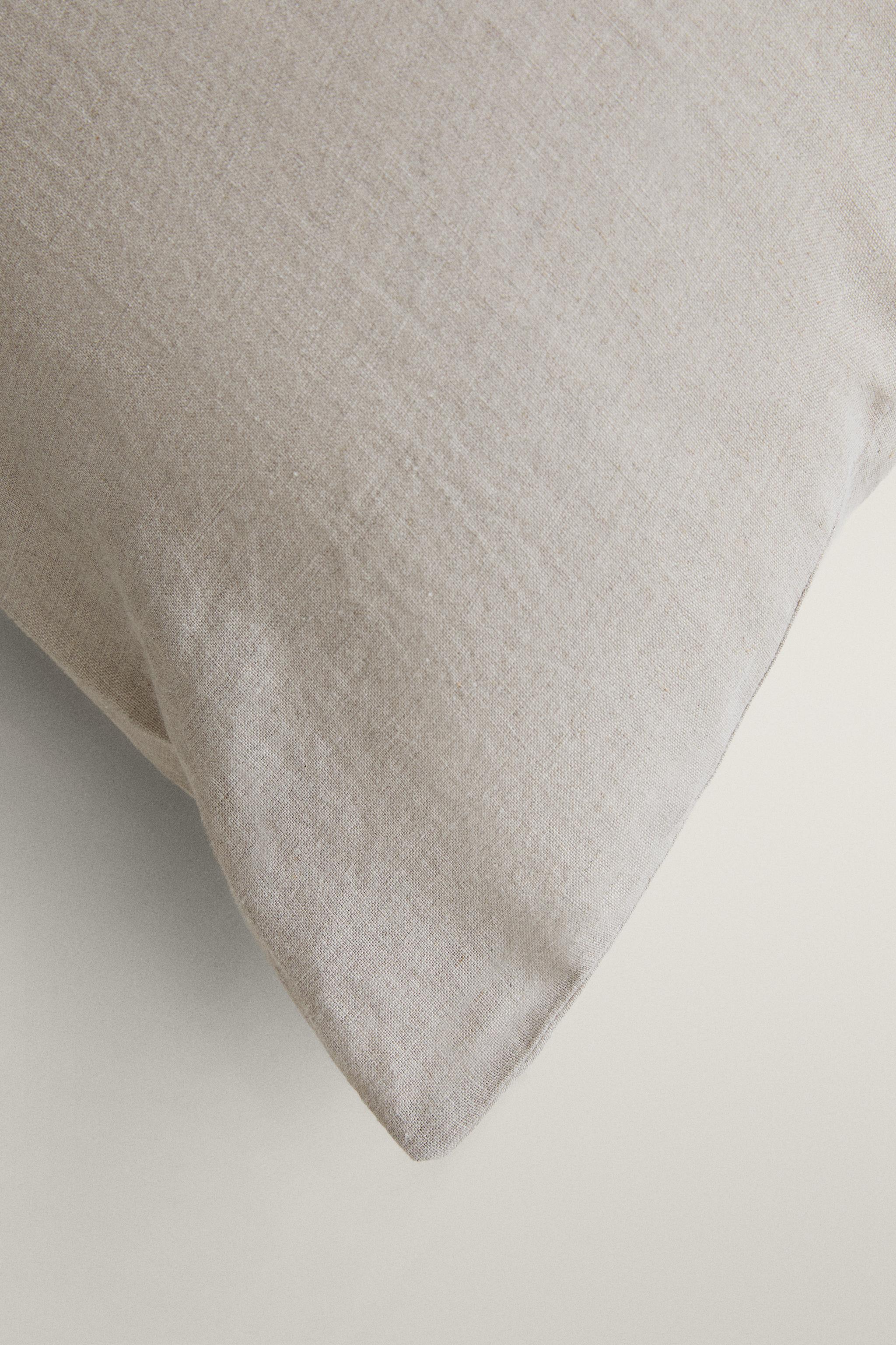 XXL LINEN THROW PILLOW COVER — Light beige
